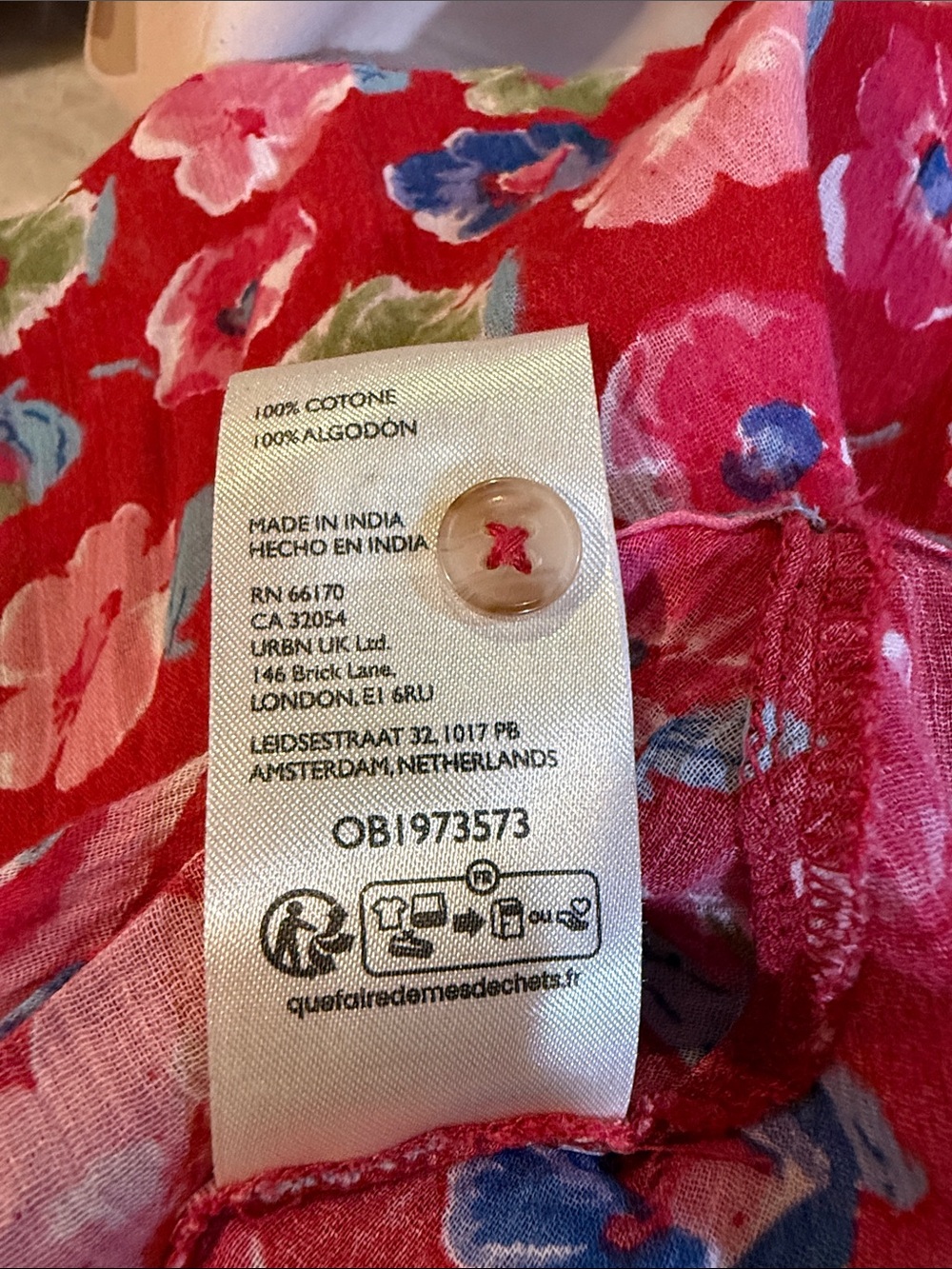 Womens the Sydney Pilcro Red Floral Button-Front Top - Lightweight Shirt - Picture 8 of 8